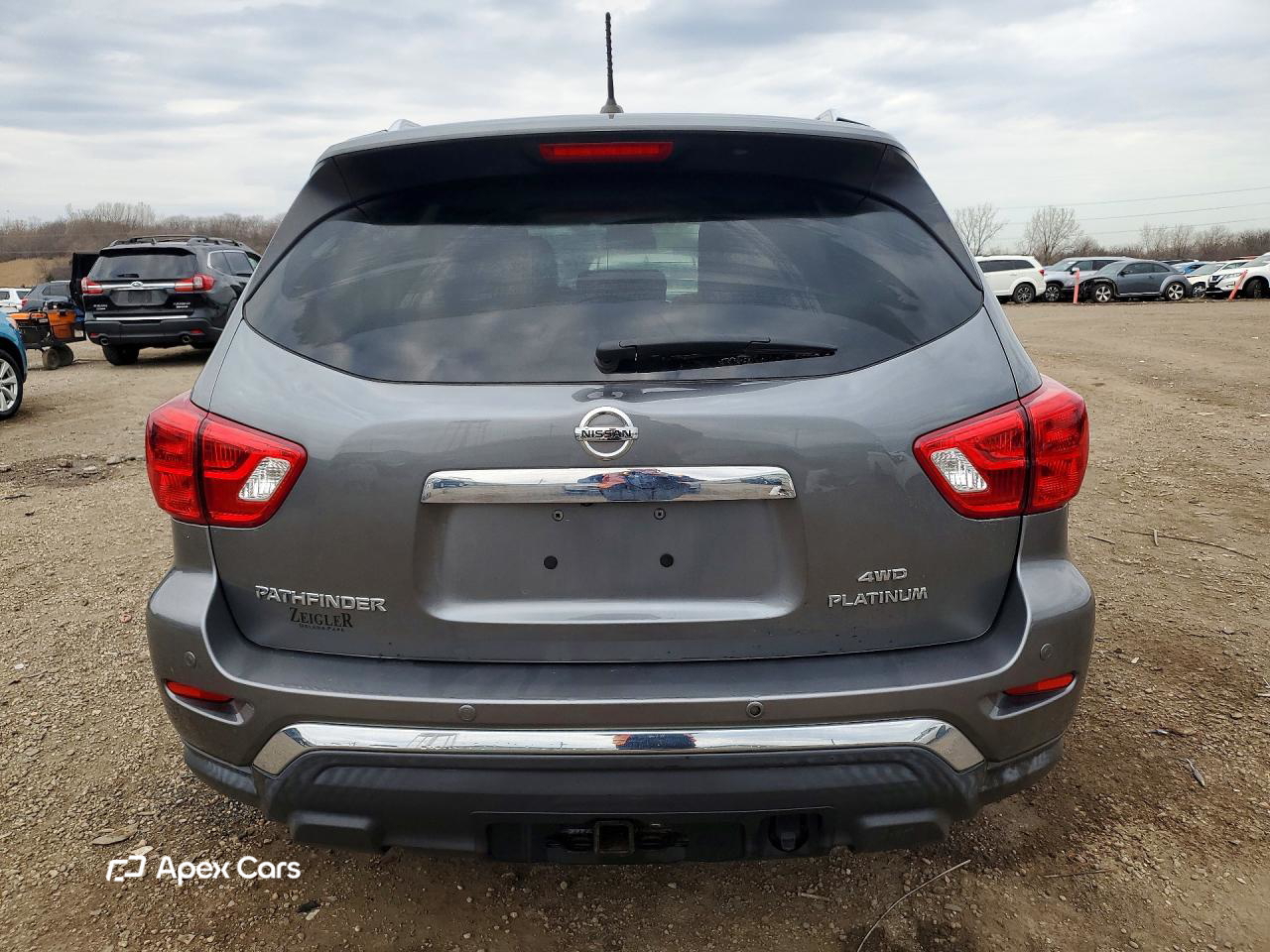 Nissan Pathfinder 2017