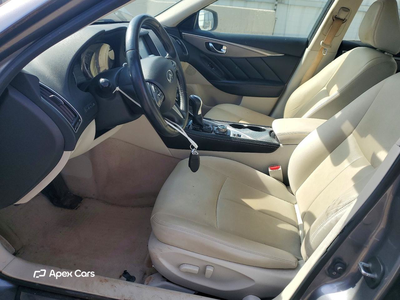 Infiniti Q50 2015