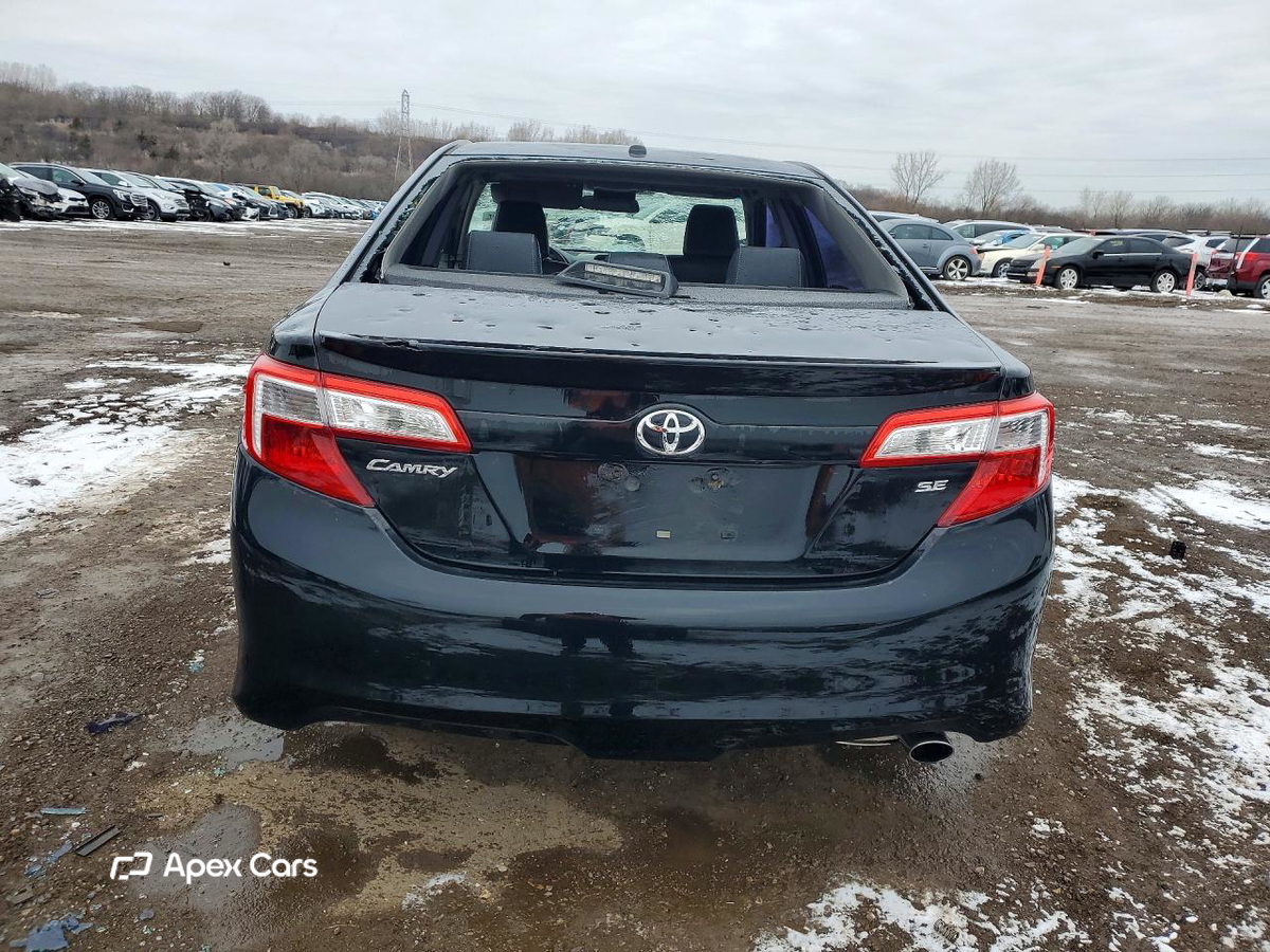 Toyota Camry 2012