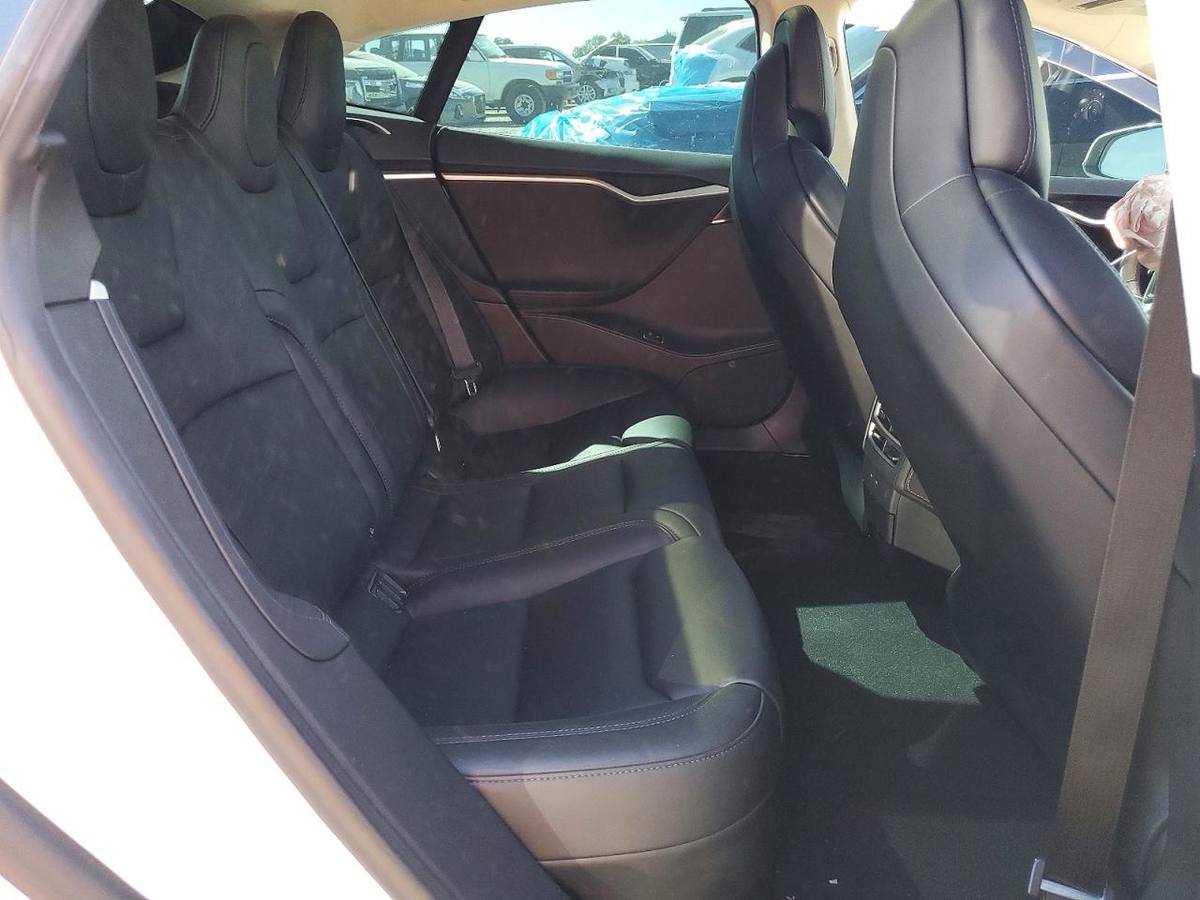 Tesla Model S 2018