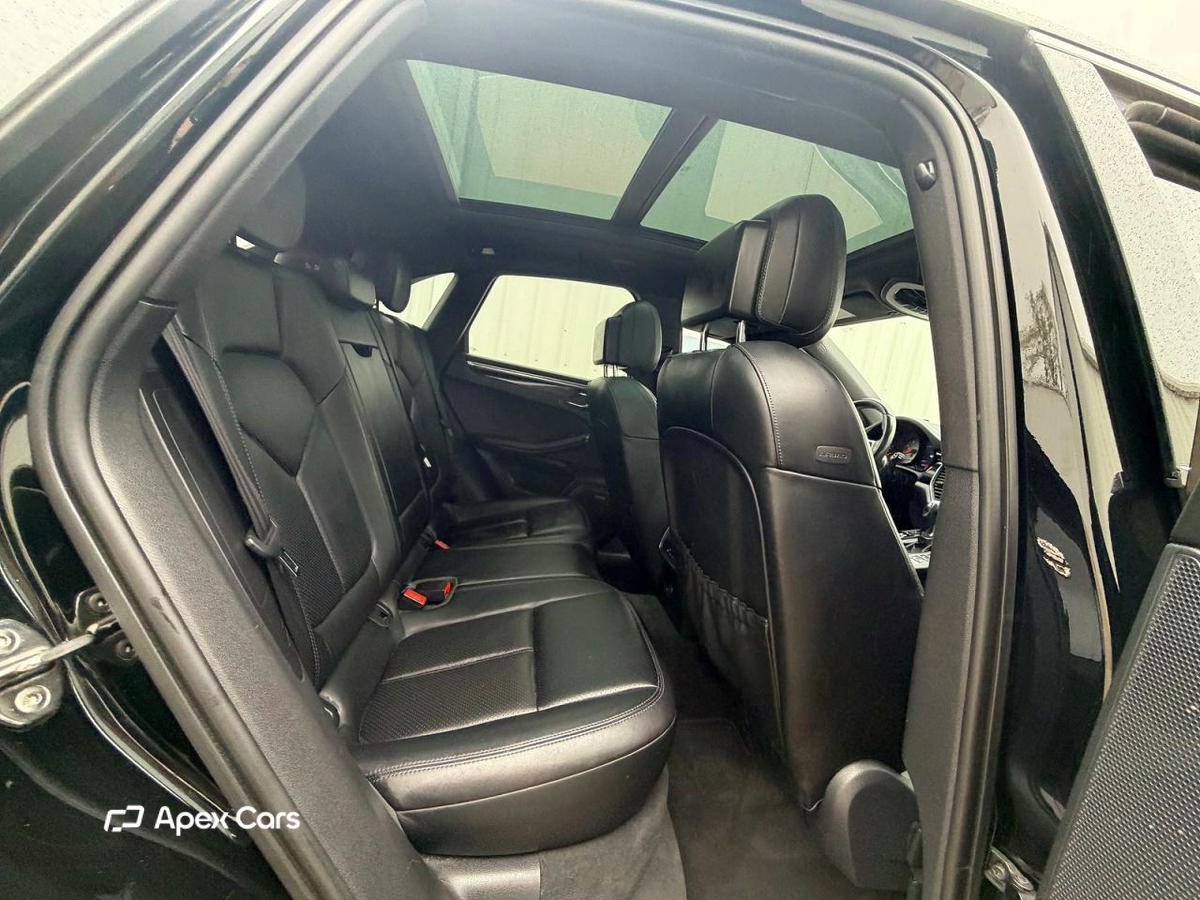 Porsche Macan 2015