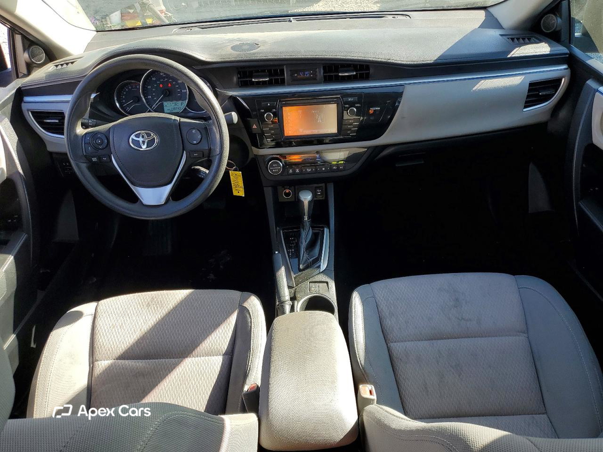 Toyota Corolla 2015