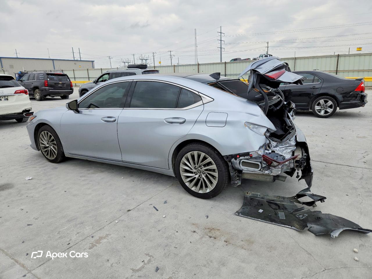 Lexus ES 2022