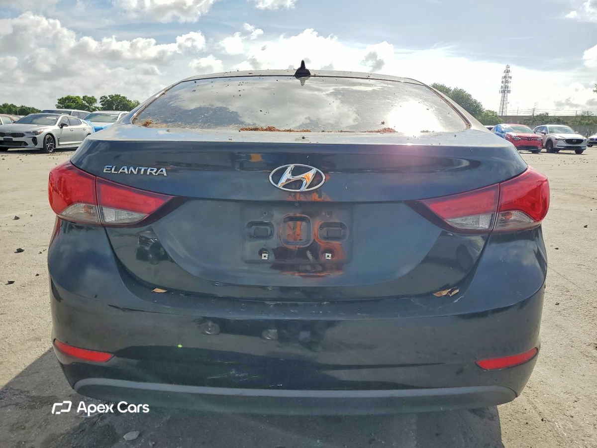 Hyundai Elantra 2016
