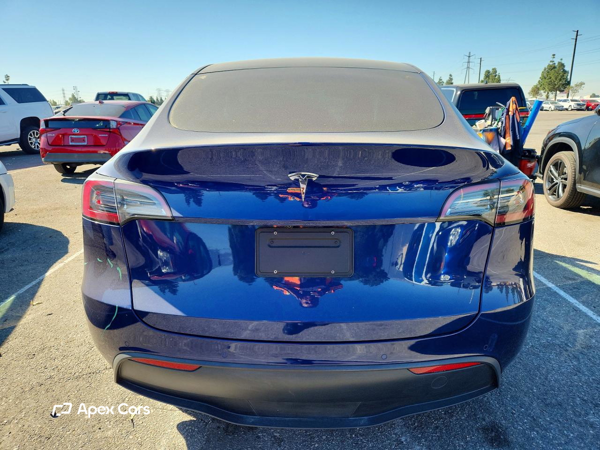 Tesla Model Y 2022