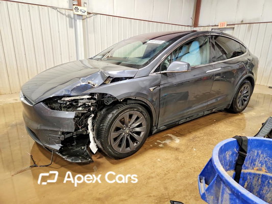 Tesla Model X 2018 - Image 1 of 14