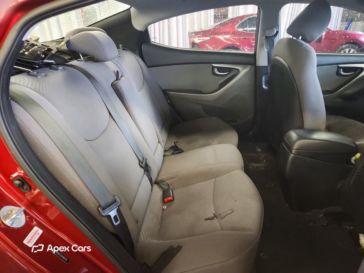 Hyundai Elantra 2016