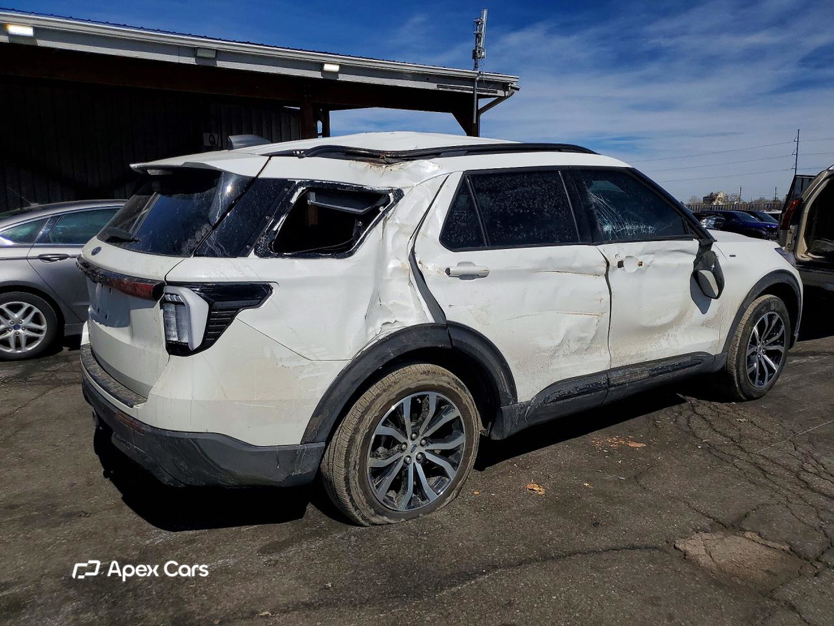 Ford Explorer 2025