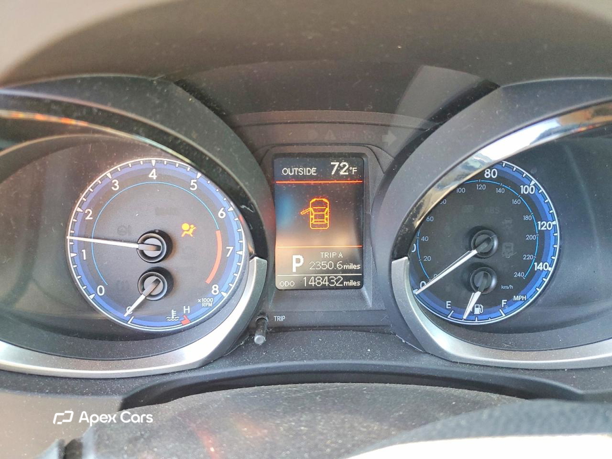 Toyota Corolla 2015