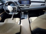 Lexus ES 2021