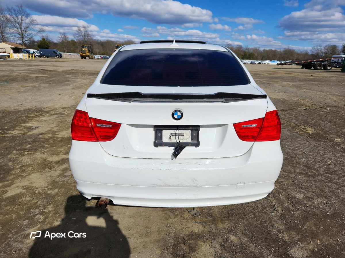 BMW Series 3 2011