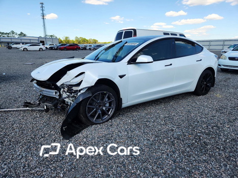 Tesla Model 3 2023 - Image 1 of 14