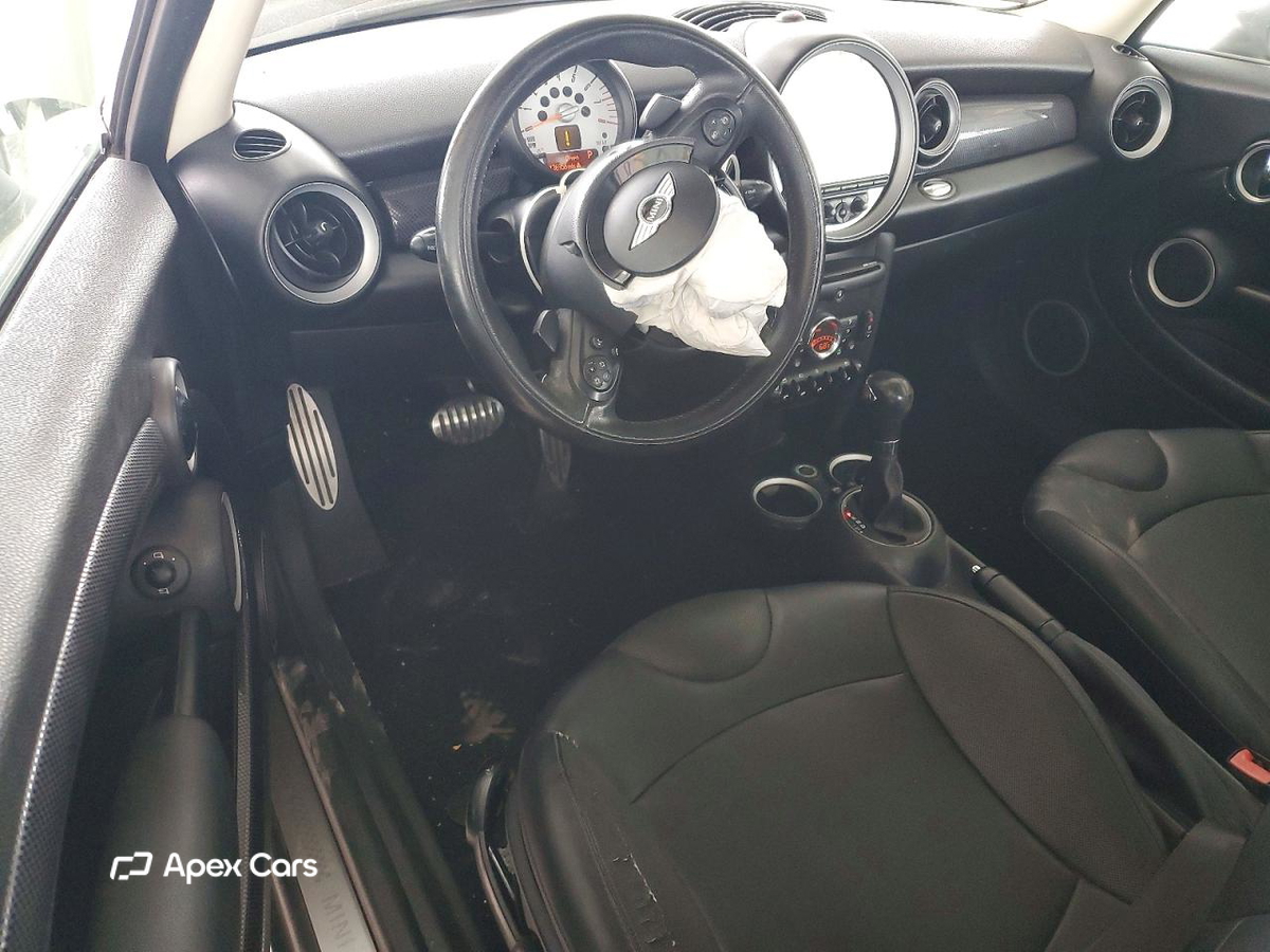 MINI Cooper 2012