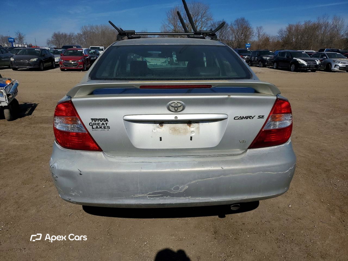 Toyota Camry 2004