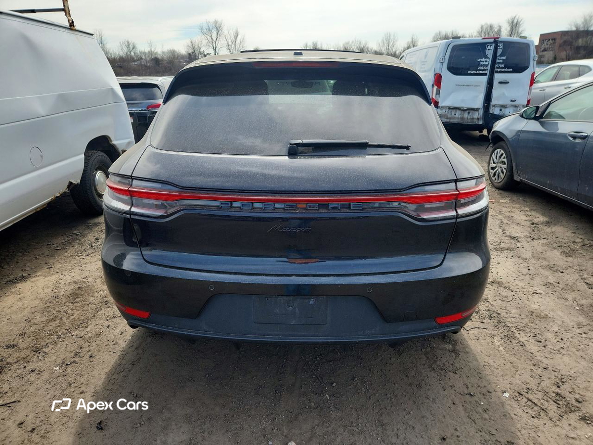 Porsche Macan 2021