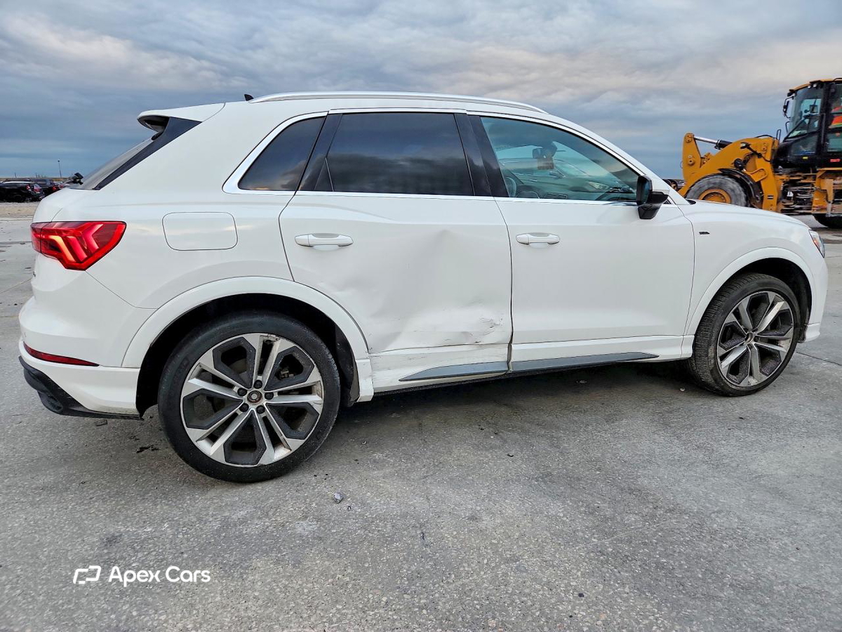 Audi  2021