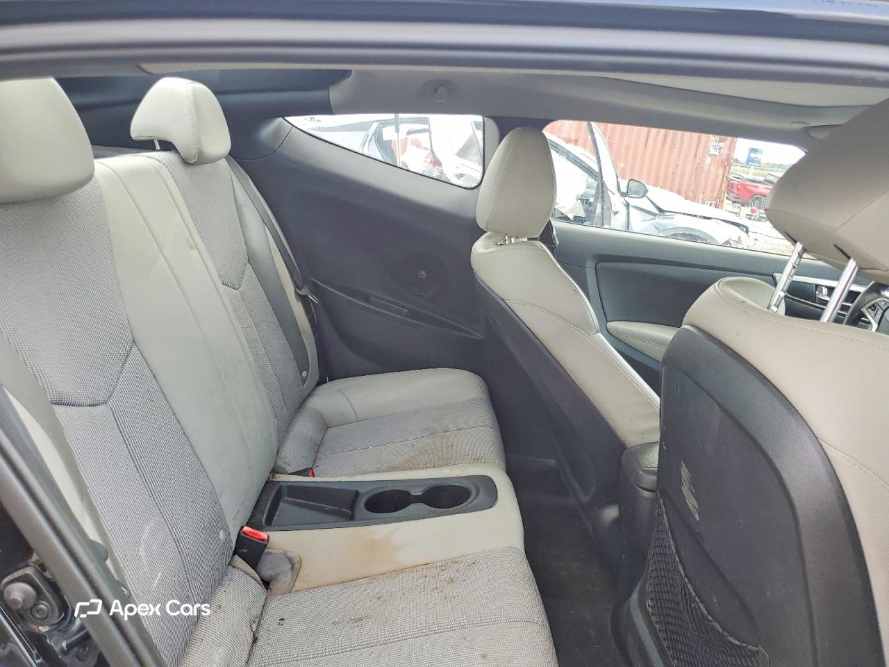 Hyundai Veloster 2013