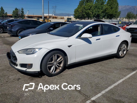 Tesla Model S 2015 - Image 1 of 12