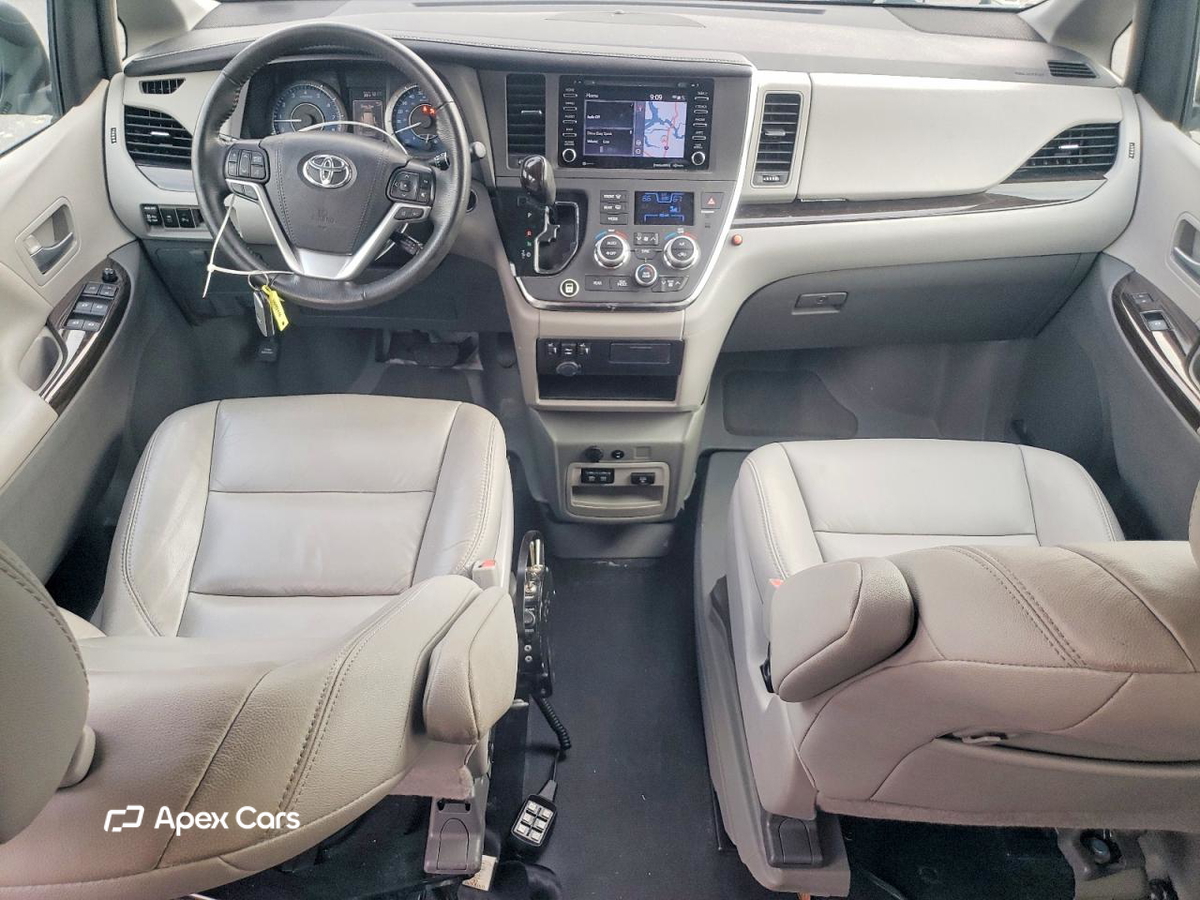 Toyota Sienna 2018