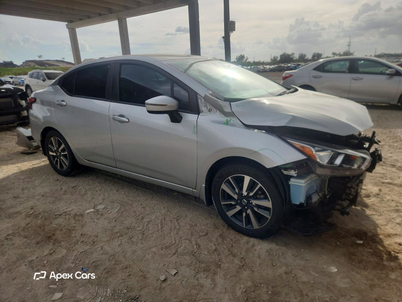Nissan Versa 2021
