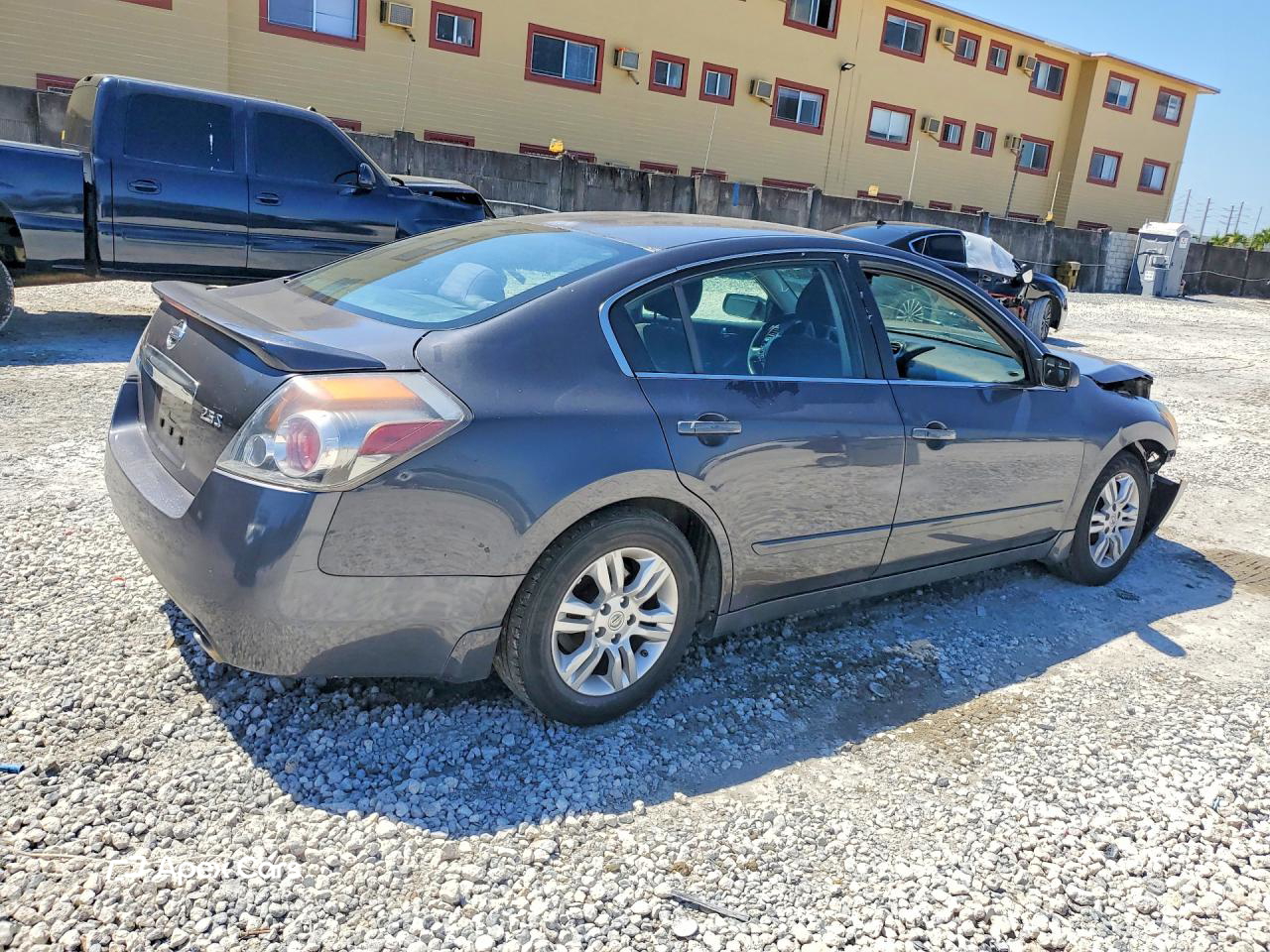 Nissan Altima 2012