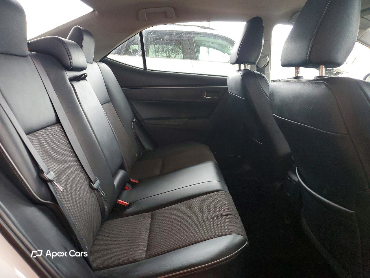 Toyota Corolla 2015