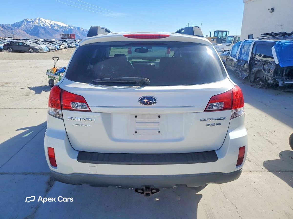 Subaru Outback 2011