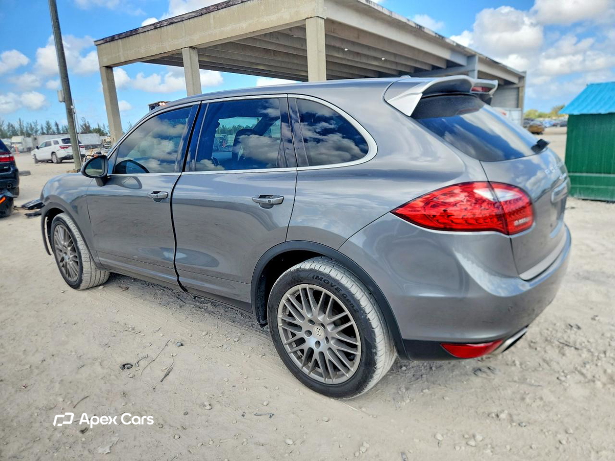 Porsche Cayenne 2014