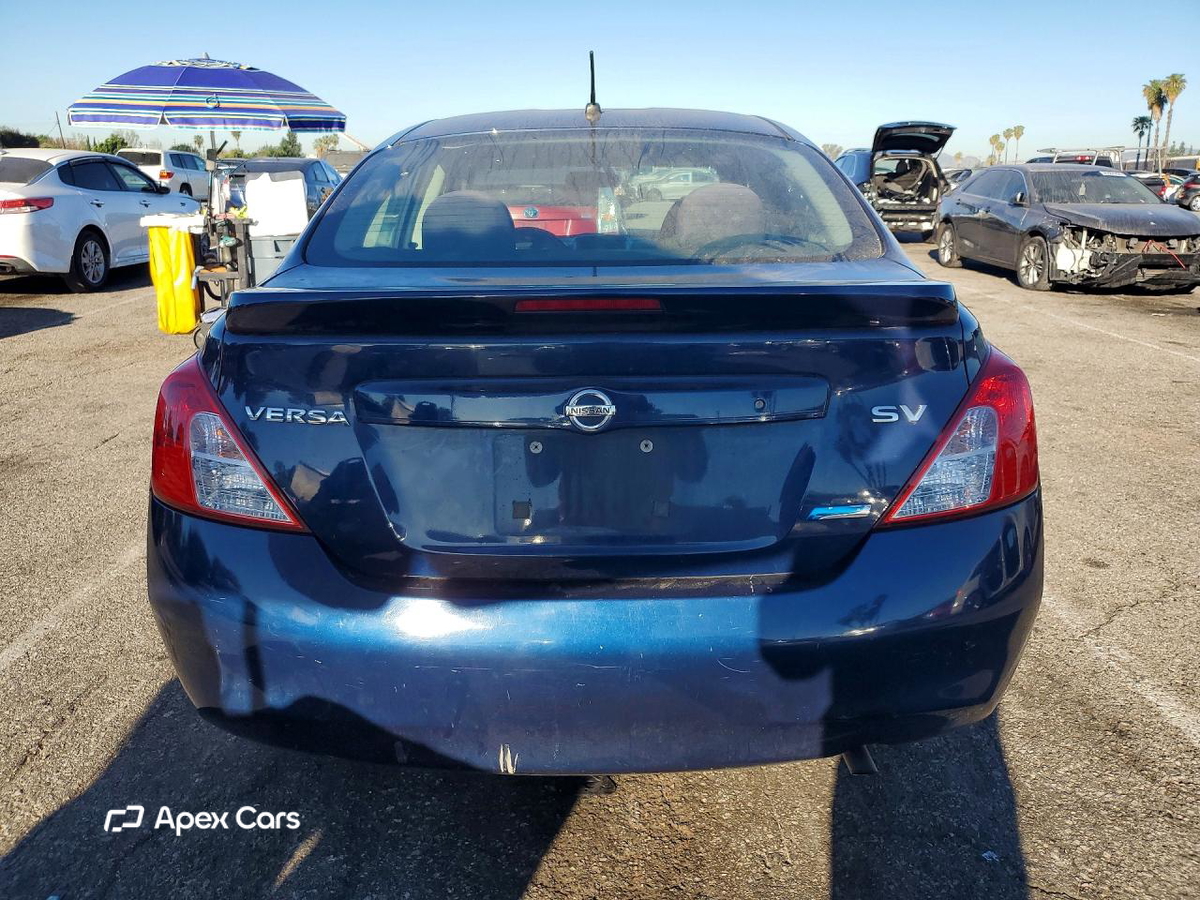Nissan Versa 2014