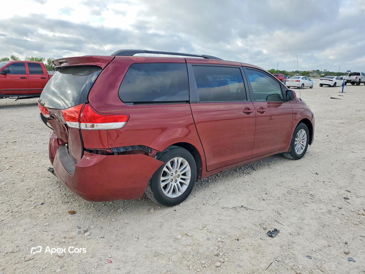 Toyota Sienna 2011