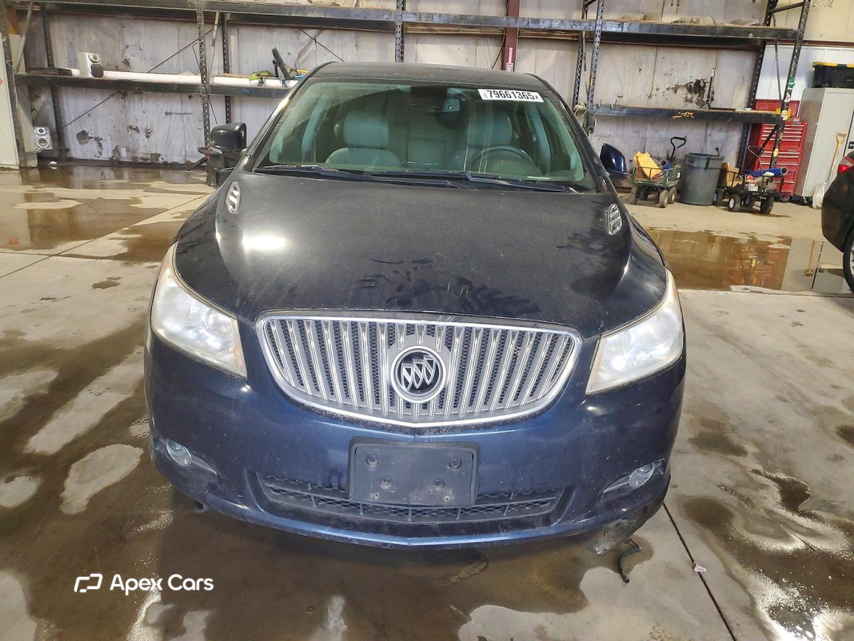 Buick LaCrosse 2011