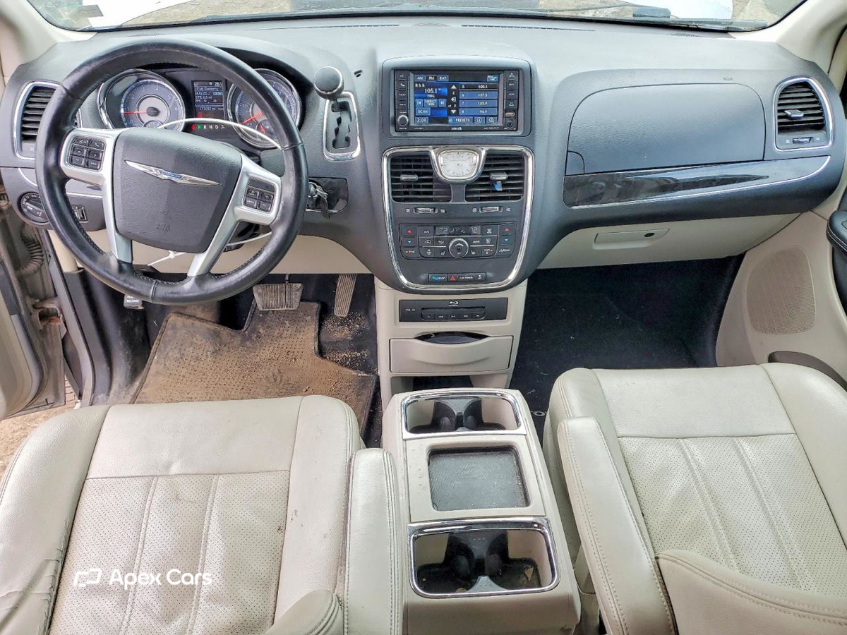 Chrysler Voyager 2013
