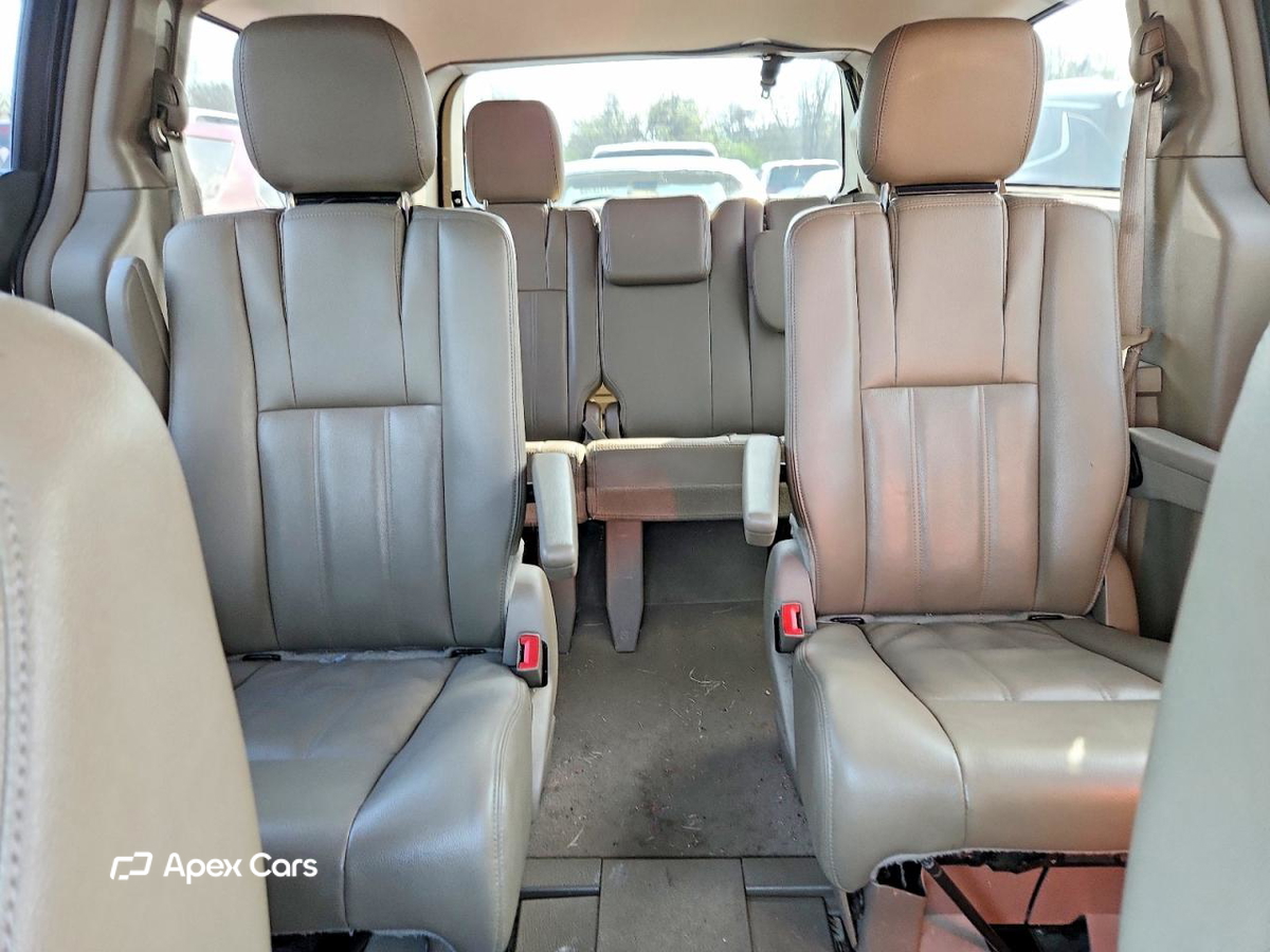 Chrysler Voyager 2016