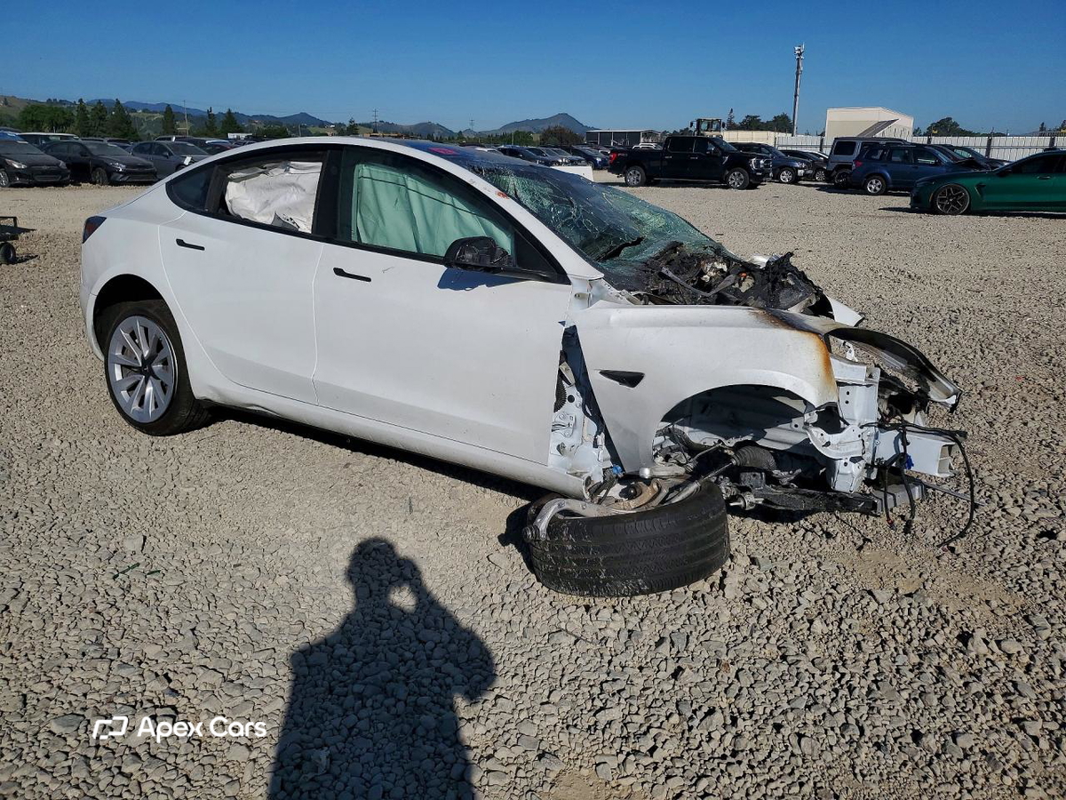 Tesla Model 3 2023