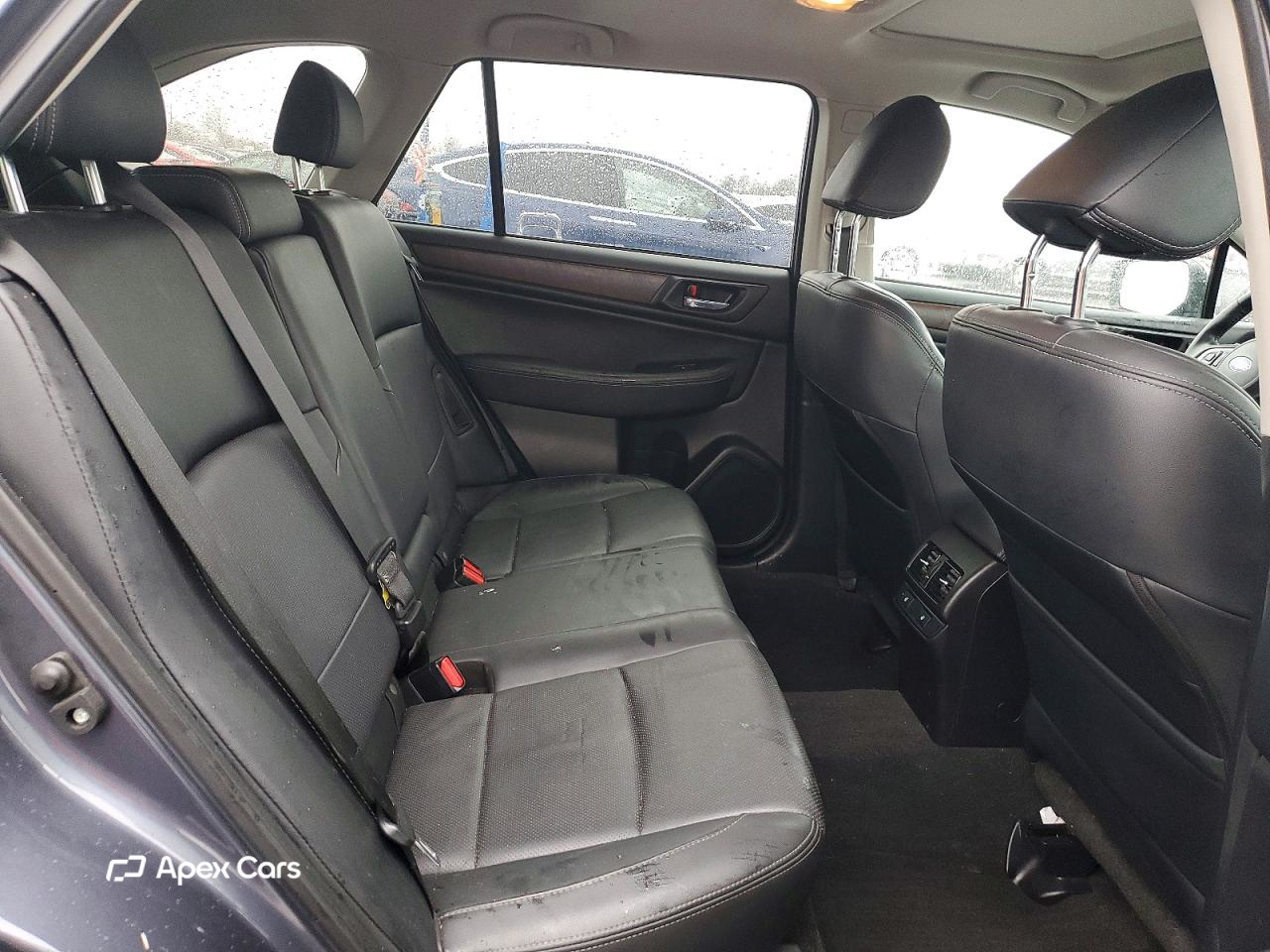 Subaru Outback 2015