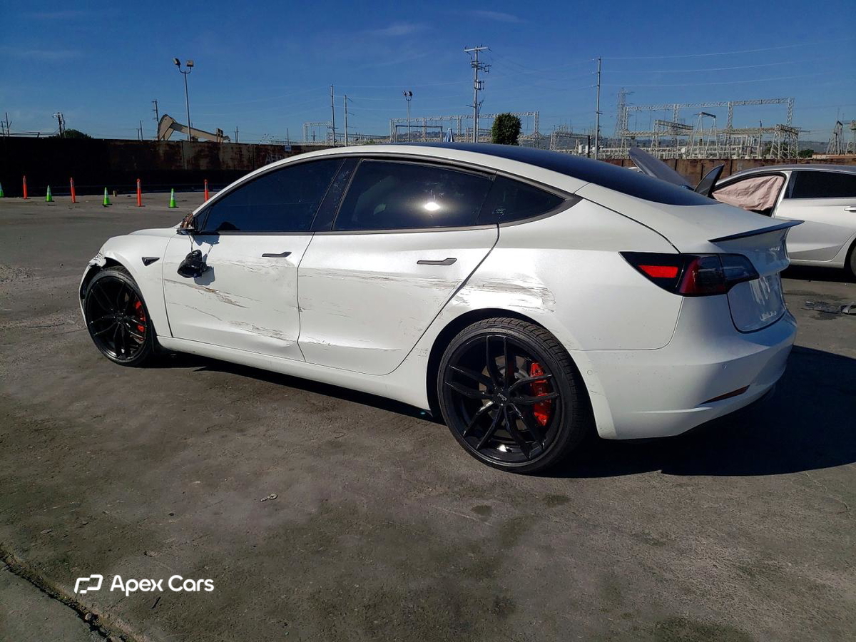 Tesla Model 3 2020