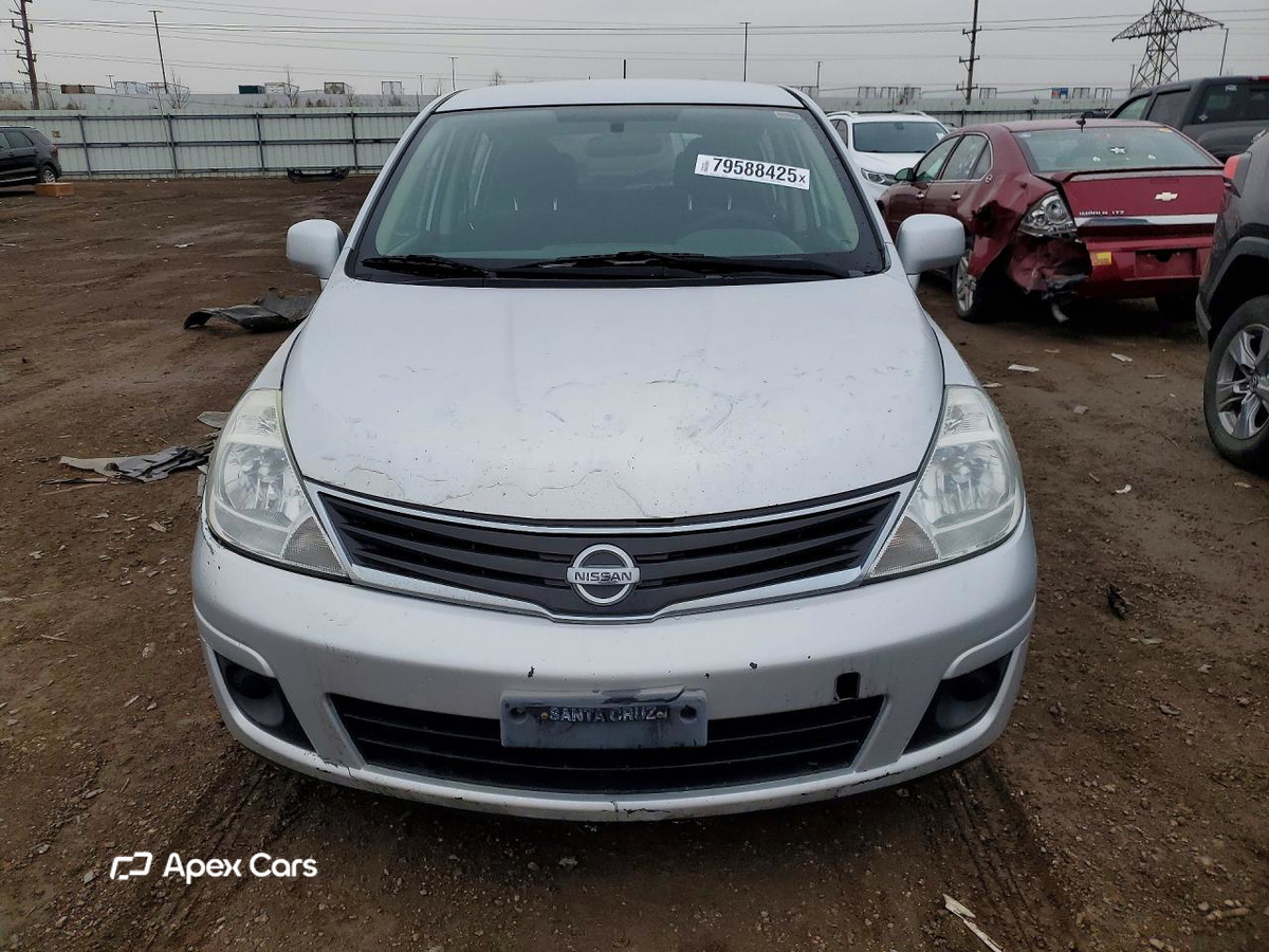 Nissan Versa 2012