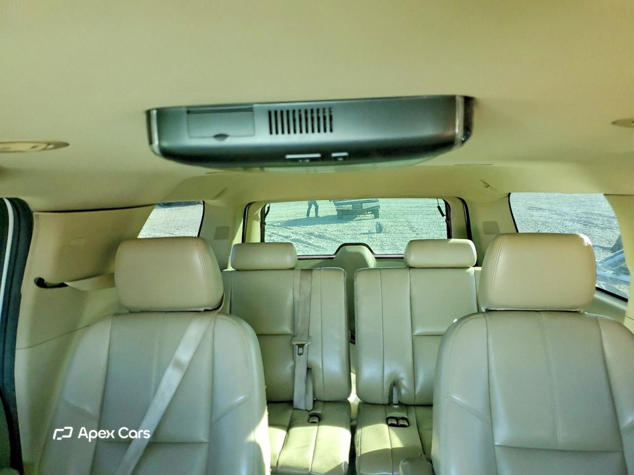 Chevrolet Suburban 2012