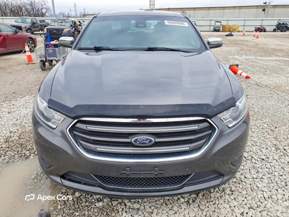 Ford Taurus 2017