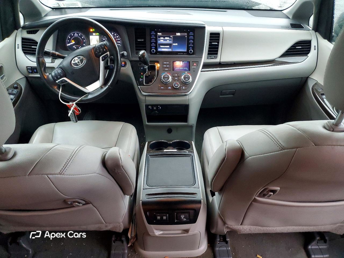 Toyota Sienna 2018