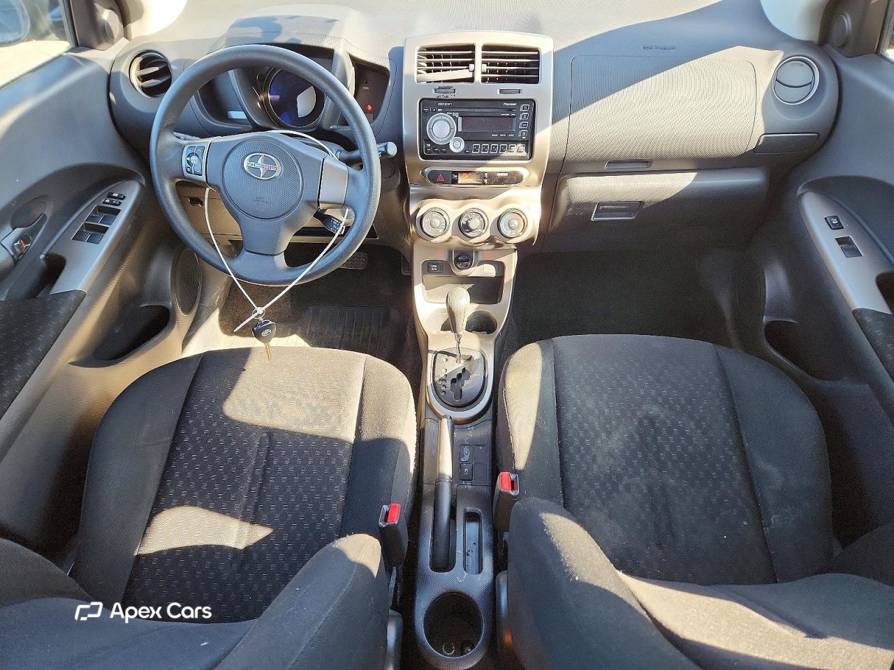 Scion xD 2011