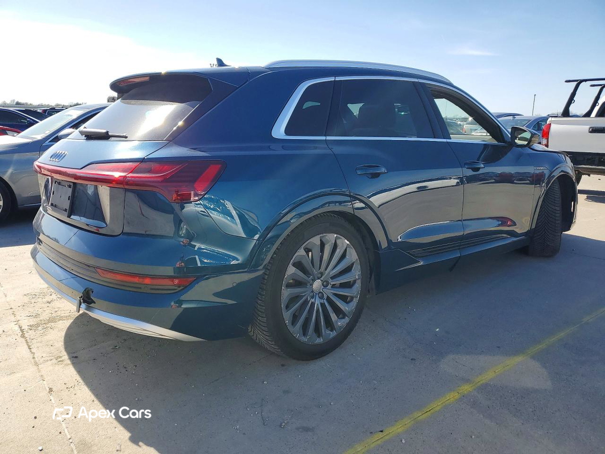 Audi e-tron 2019