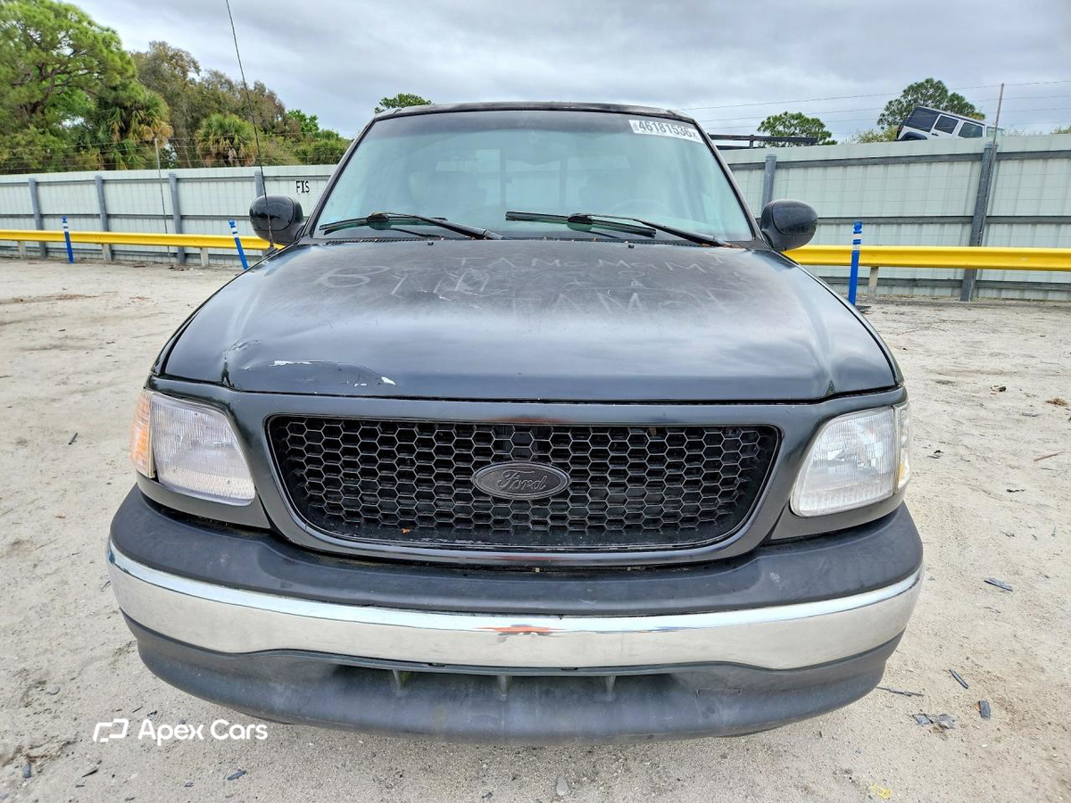 Ford F-150 2002