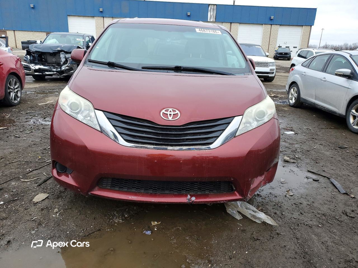 Toyota Sienna 2014