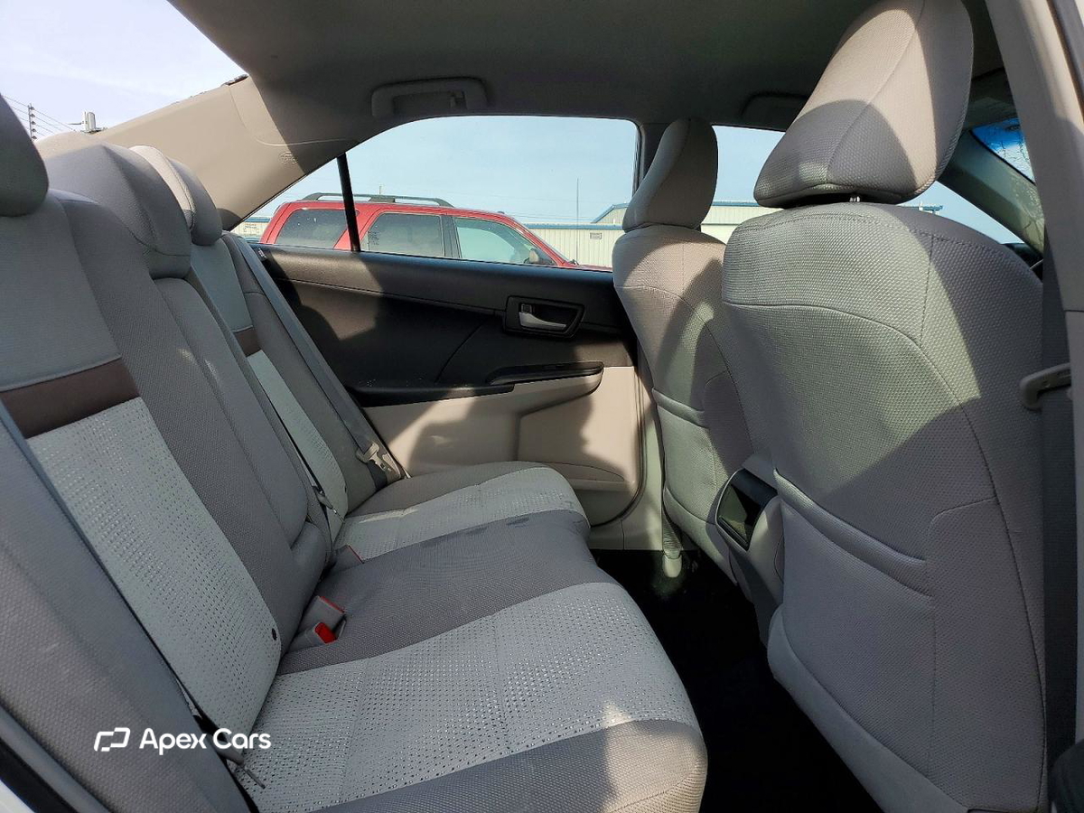 Toyota Camry 2012