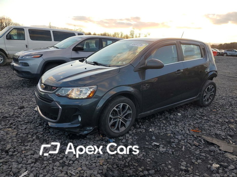 Chevrolet Sonic 2017 - Image 1 of 13