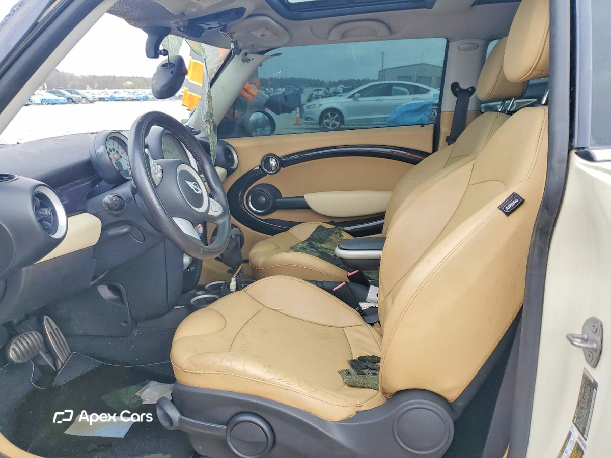 MINI Cooper 2010
