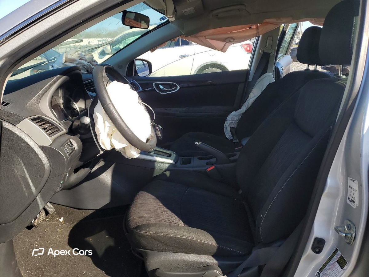 Nissan Sentra 2019