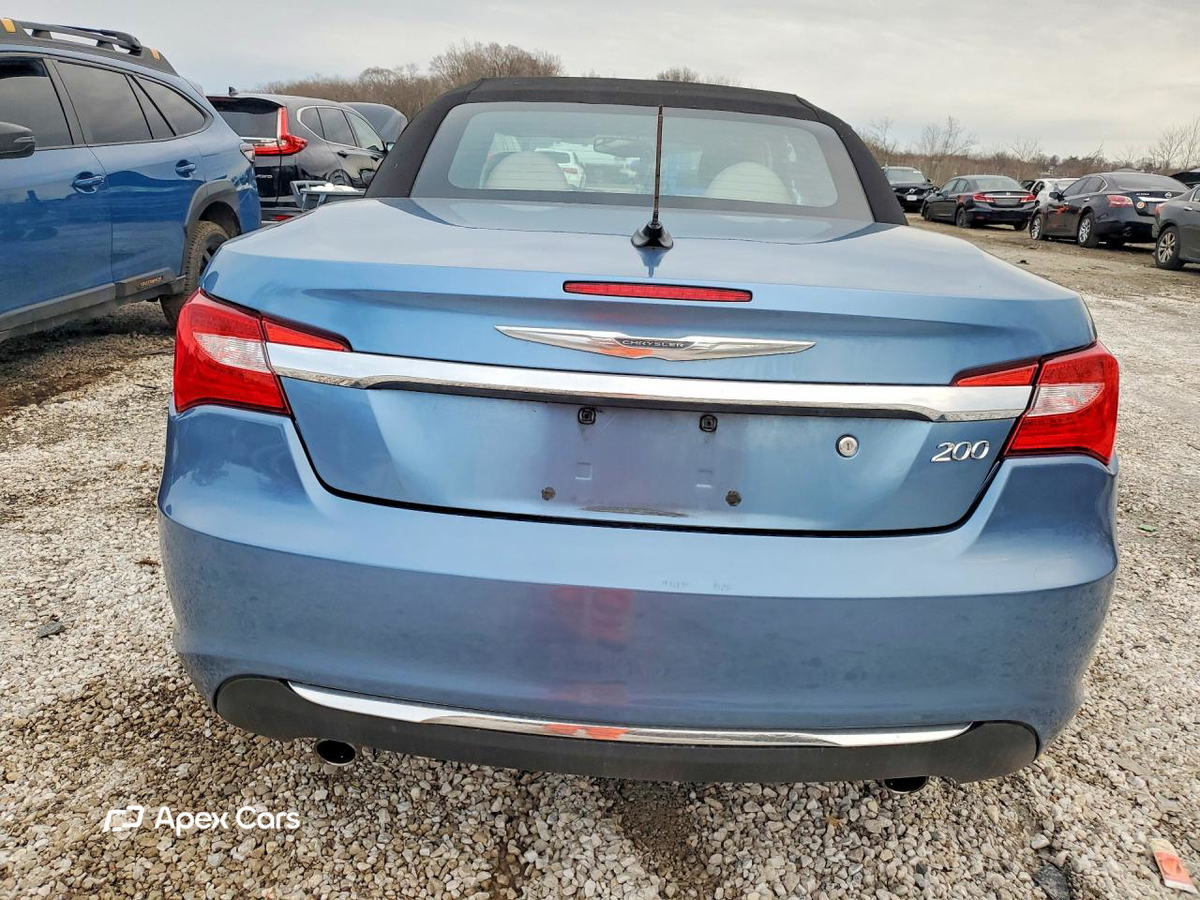 Chrysler 200 2011