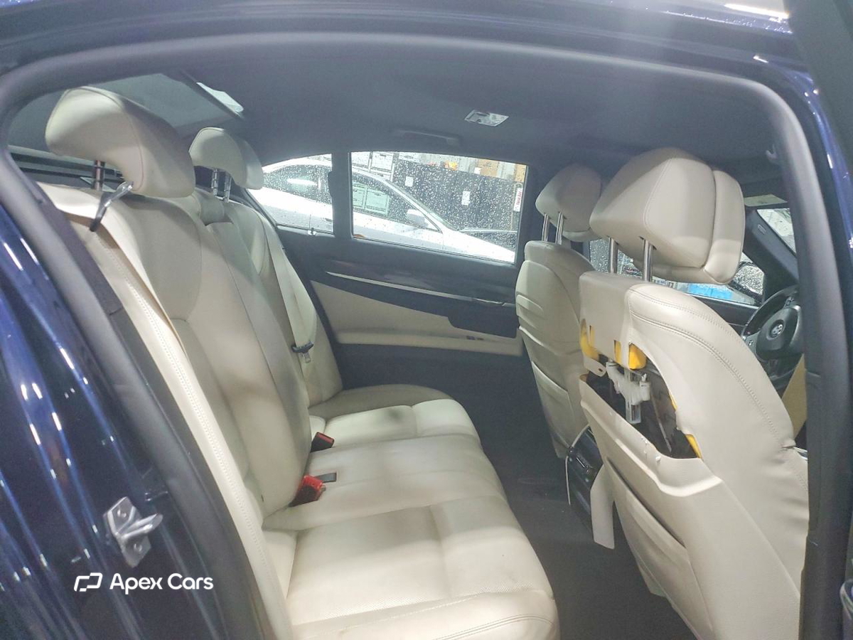 BMW Series 7 2013